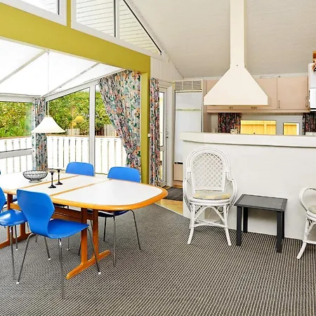 Holiday home 8 Person In Humble-by Traum Humble