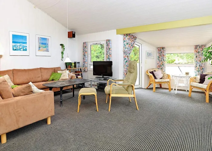 Holiday home 8 Person In Humble-by Traum Humble