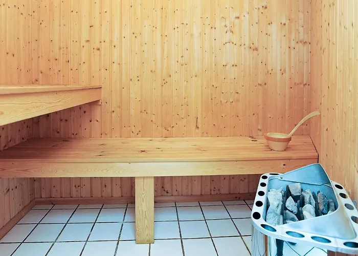 Holiday home 8 Person In Humble-by Traum *